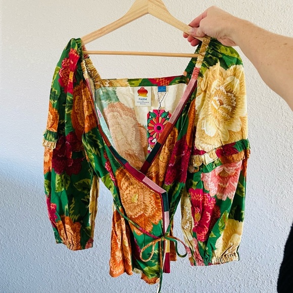 FARM Rio Puff Ruffle Sleeve Wrap Top in Floral NWT size small - Picture 5 of 16